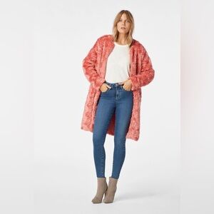 JustFab Faux Fur Coat in Strawberry